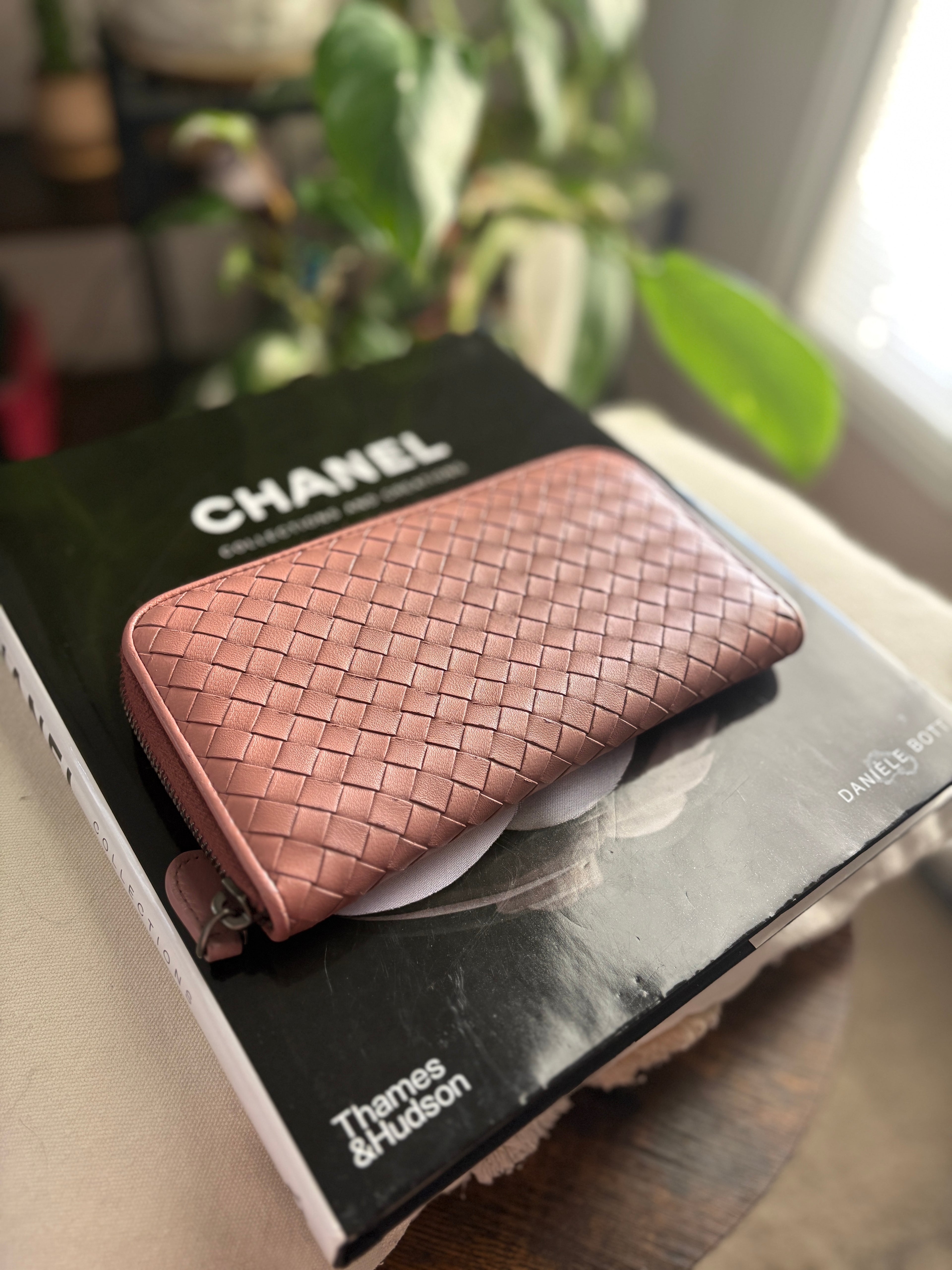 Bottega Veneta Woven Zip-Around Wallet in Dusty Rose